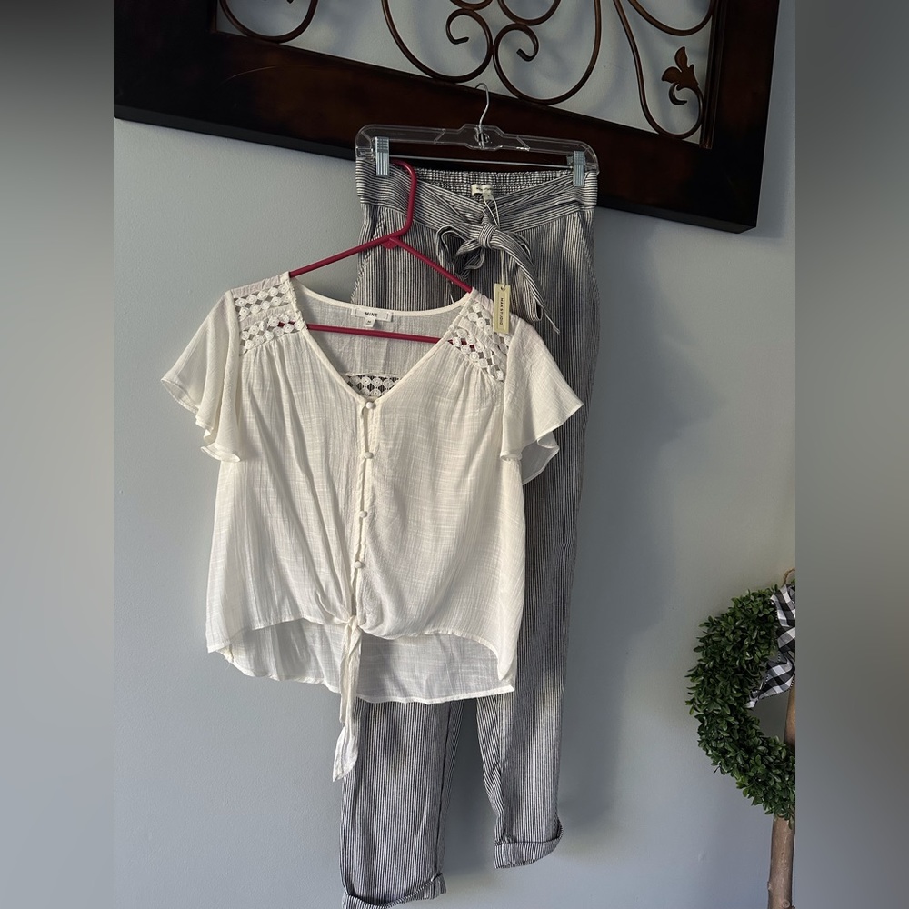 Mine and Max Studio Resort Outfit